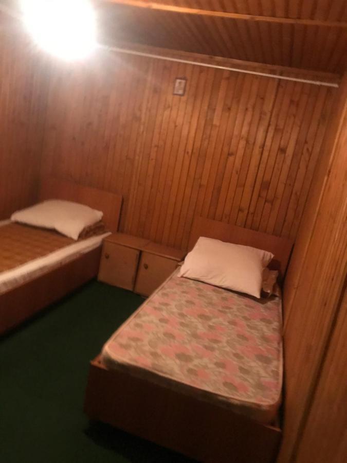 Hostel Casa Postolache Soveja Zewnętrze zdjęcie